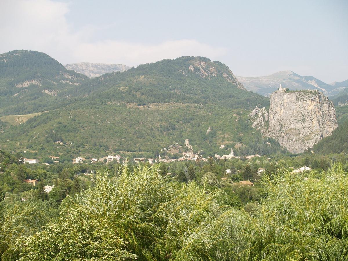 Residence de Plein Air Panoramique à la Porte des Gorges du Verdon Castellane Extérieur photo